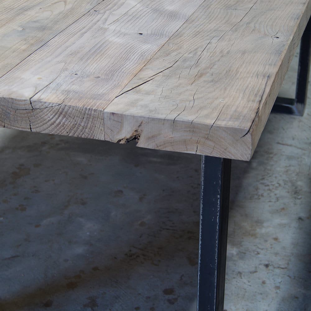 Tavolo rustico in legno massello con panca