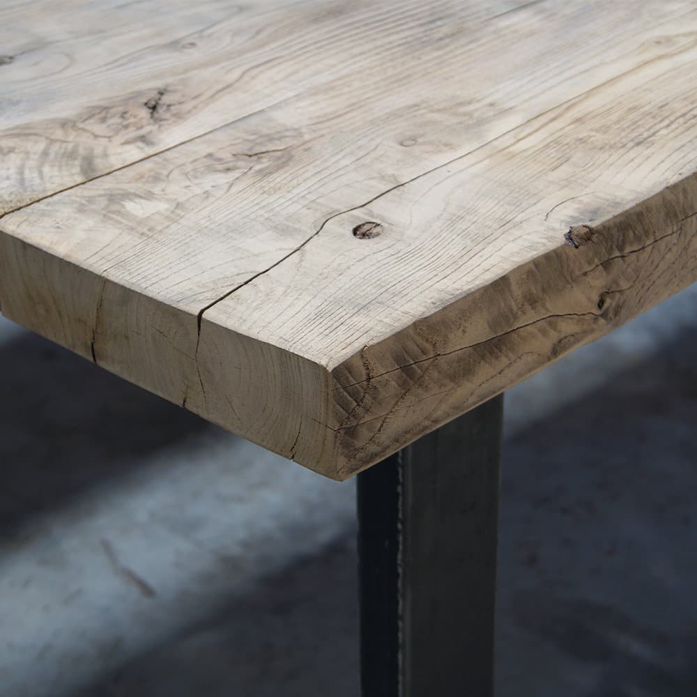 Tavolo rustico in legno massello con panca