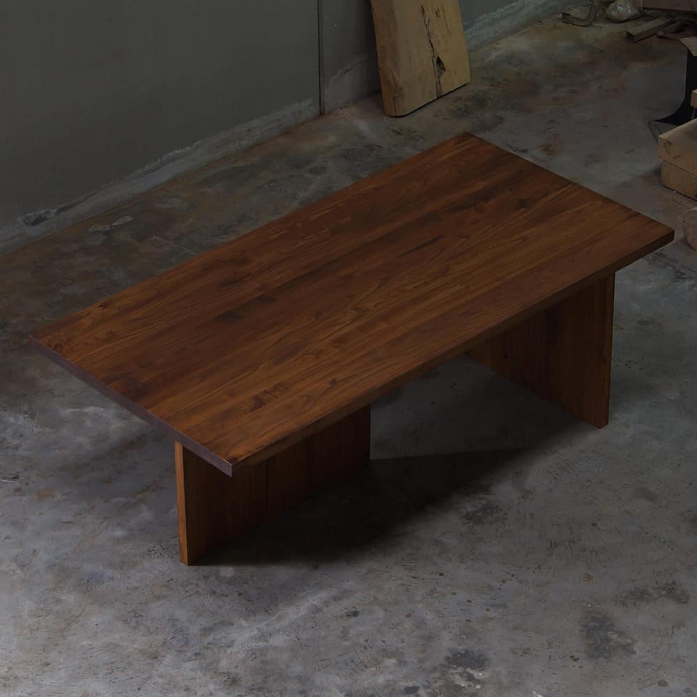 Tavolo legno massello con gambe in legno