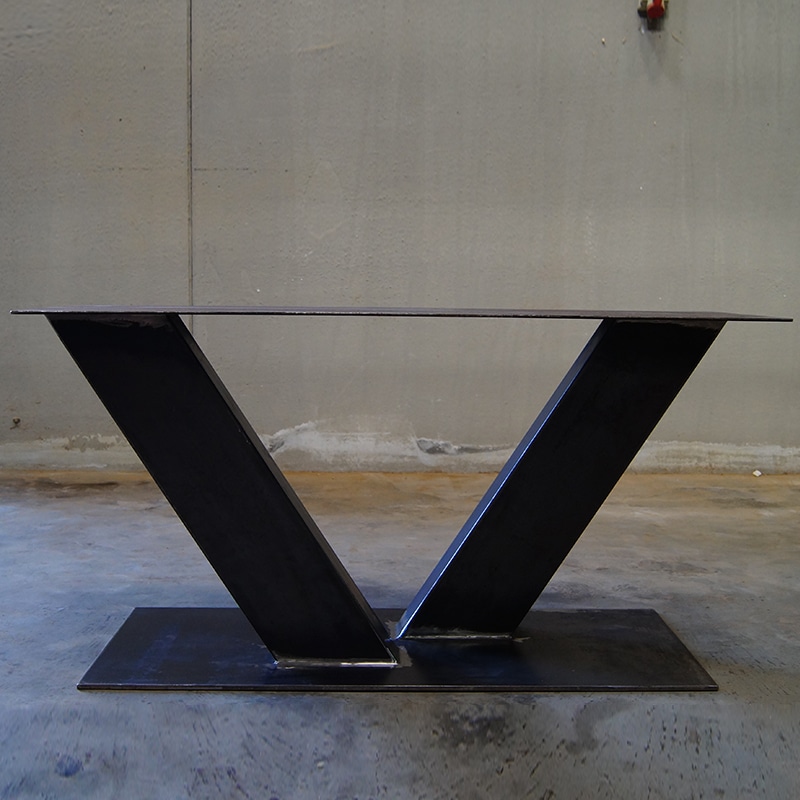 Gambe in ferro per tavoli in legno  Falegnameria900 - Mobili in legno su  misura