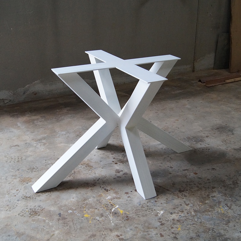 Gambe in ferro per tavoli in legno