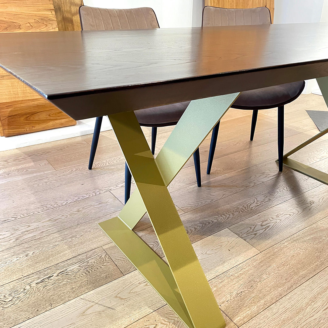 Tavolo in legno massello di castagno. Gold 45 - immagine 4