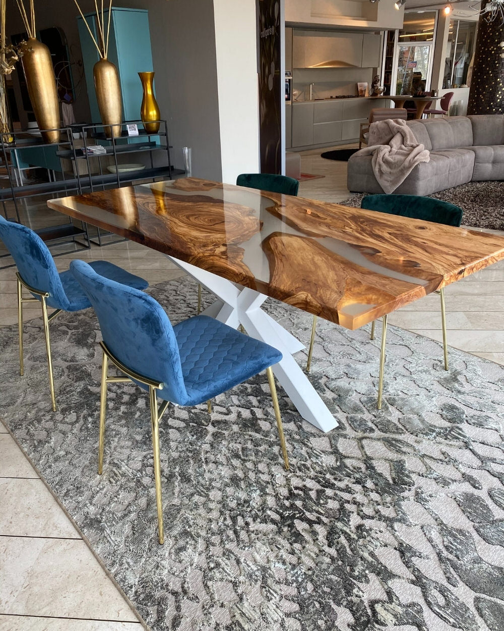 tavolo legno e resina allungabile